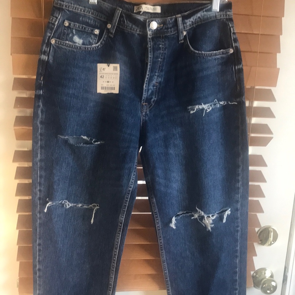 Zara buttoned fly straight fit  distressed jeans size 32